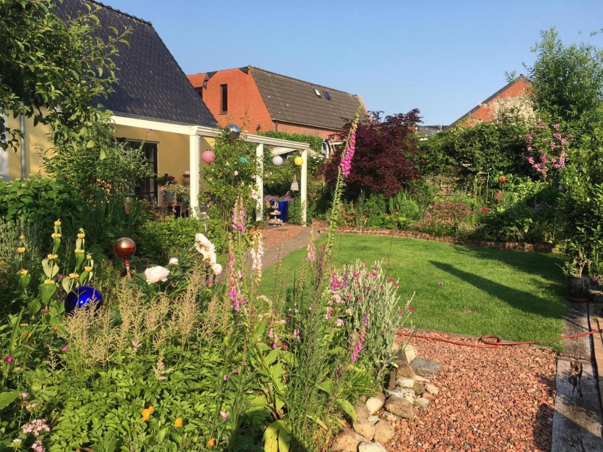 Bed and Breakfast T' Hogeland Ainrom Eenrum Экстерьер фото